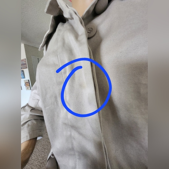 Beige Mid-Length Bell Sleeve Trench Coat with Rounded Neck & Waist Belt - Picture 7 of 16